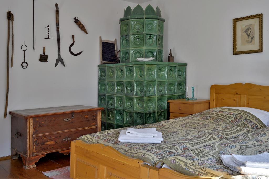 Hollokoeves Vendeghazak Hotel Room photo