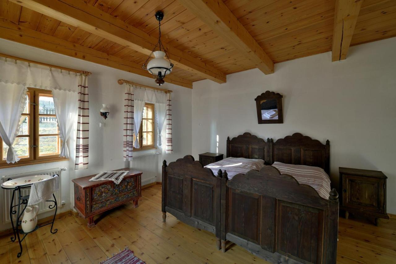 Hollokoeves Vendeghazak Hotel Room photo